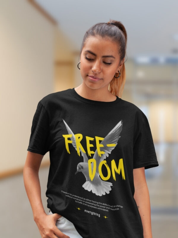 FREEDOM OVERSIZED T-SHIRT.