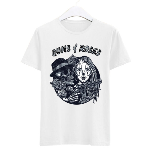 GUNS & ROSES T-SHIRT.