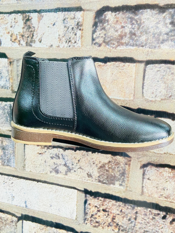 FORMAL LEATHER CHELSEA BOOTS