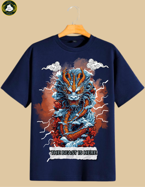 THE BEAST IS HERE DRAGON OVERSIZED TSHIRT. - Image 2